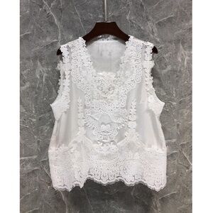 Chic White Lace V-Neck Blouse